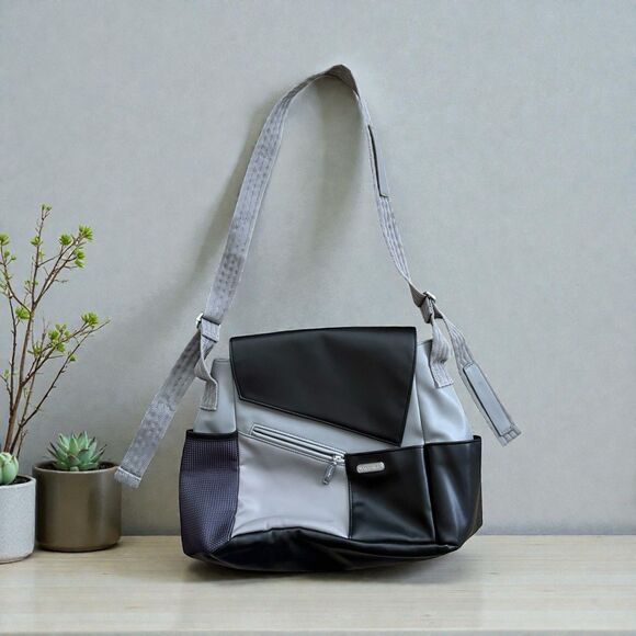 baggallini Handbags - Baggallini Color Blocking Geometric Flap Crossbody Venice Collection Black Gray